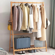 Load image into Gallery viewer, ราวไม้เเขวนผ้า SR011