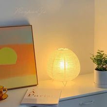 Load image into Gallery viewer, โคมไฟตั้งโต๊ะ สไตล์ญี่ปุ่น LM053