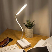 Load image into Gallery viewer, โคมไฟตั้งโต๊ะ LM061