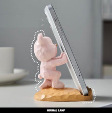 Load image into Gallery viewer, โมเดลหมีวางมือถือ DC023